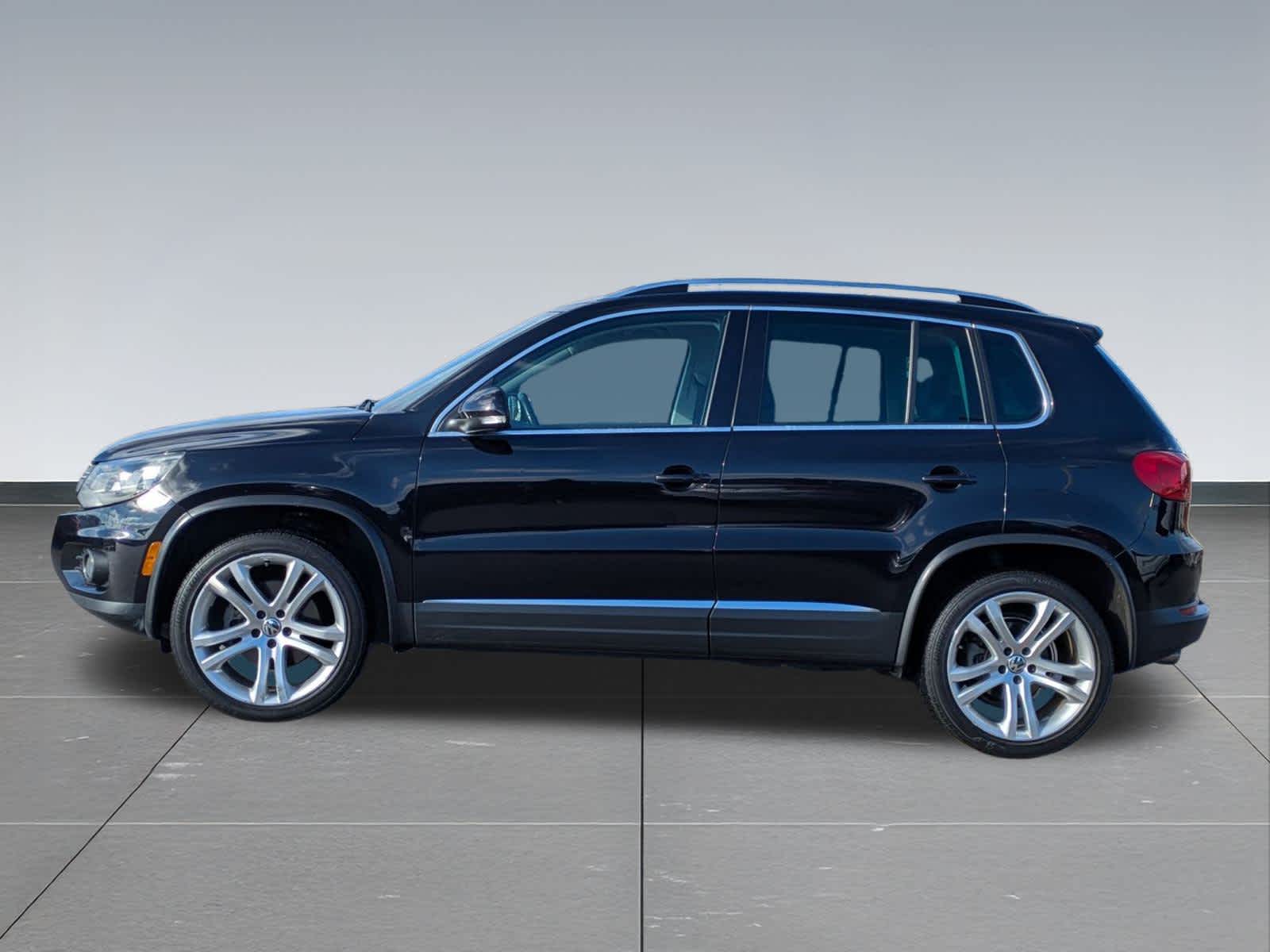 Thumbnail: 2016 Volkswagen Tiguan - 3