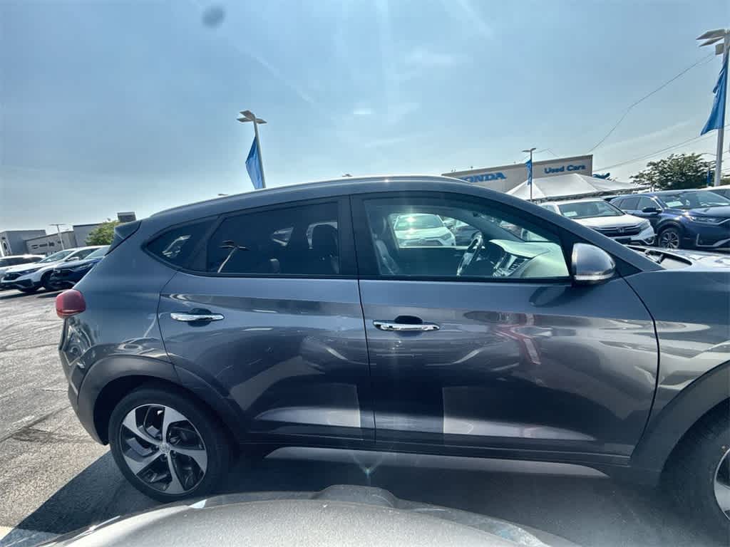 Thumbnail: 2017 Hyundai Tucson - 7