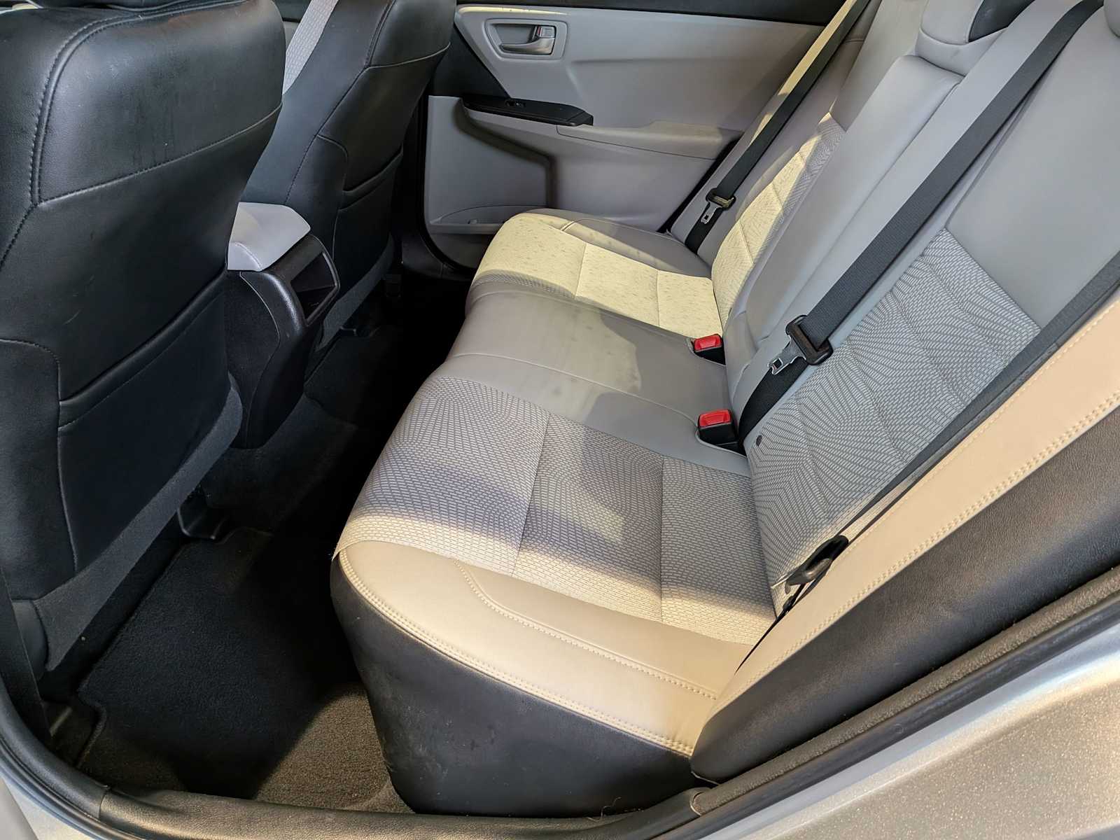 Thumbnail: 2017 Toyota Camry - 18