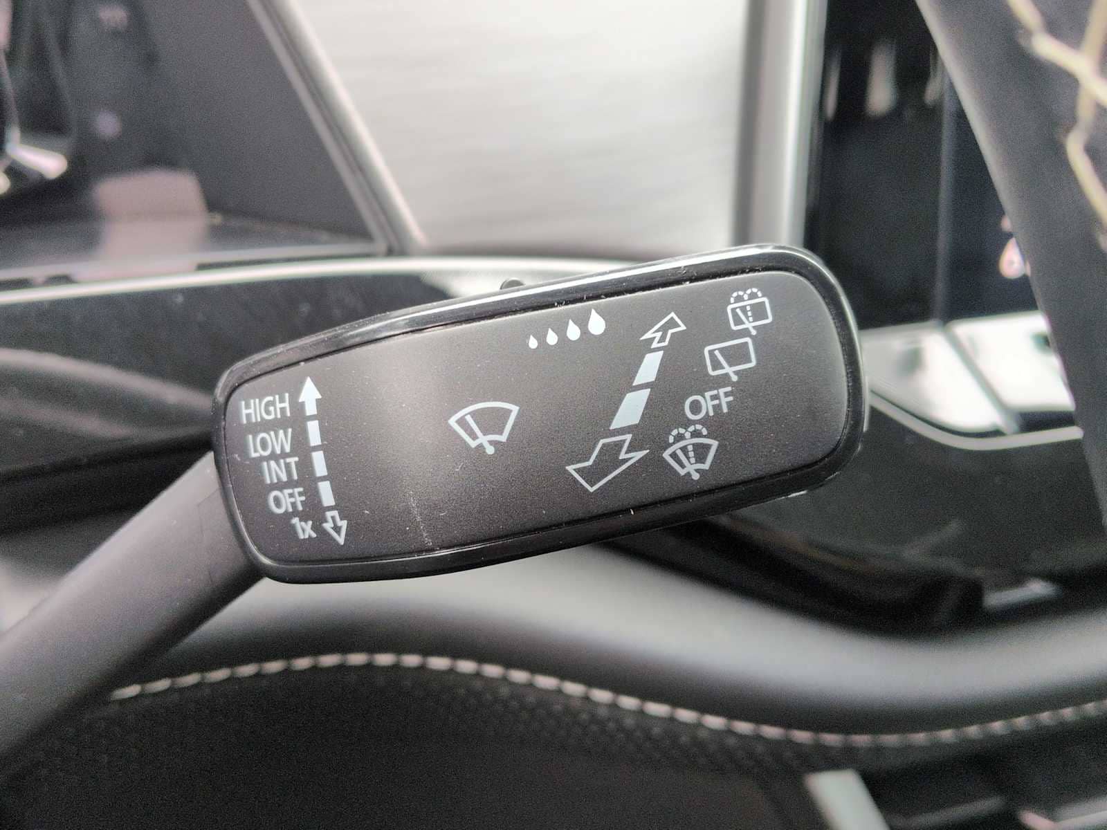 Thumbnail: 2025 Volkswagen Atlas - 25