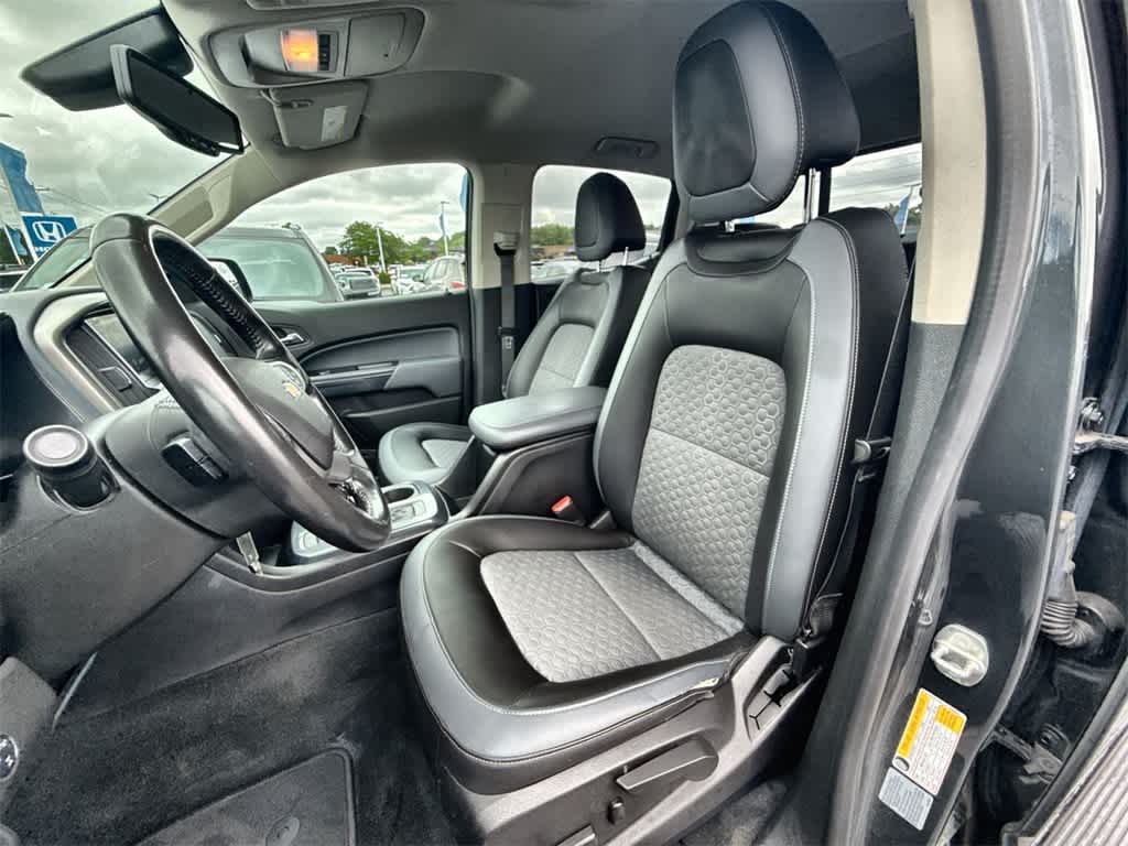 Thumbnail: 2017 Chevrolet Colorado - 15