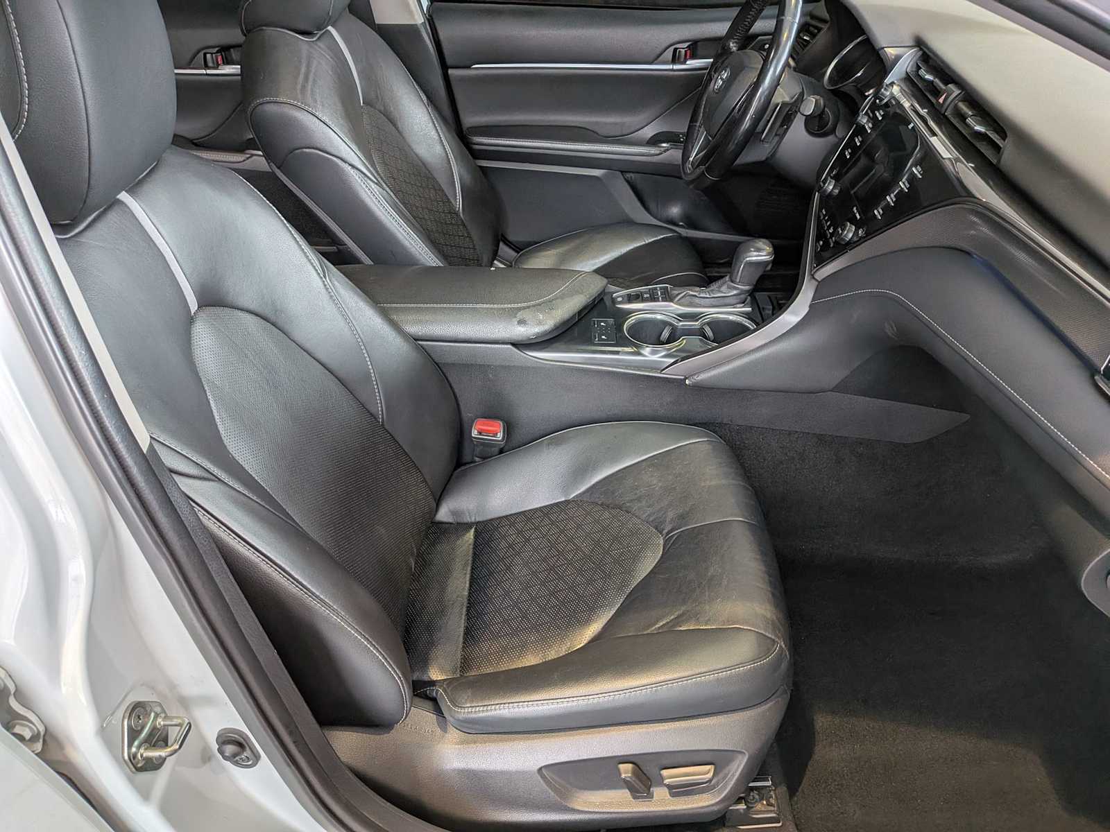 Thumbnail: 2019 Toyota Camry - 21