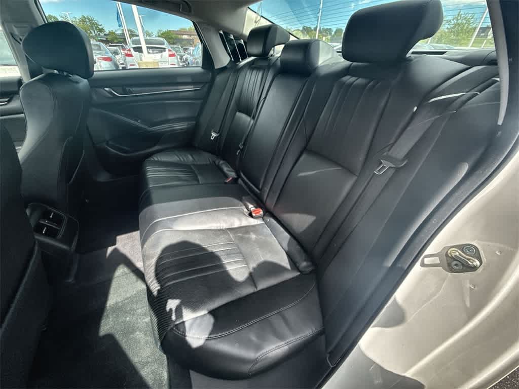 2018 Honda Accord Touring 18