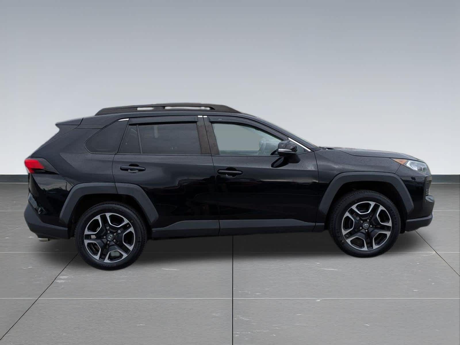 Thumbnail: 2019 Toyota RAV4 - 7