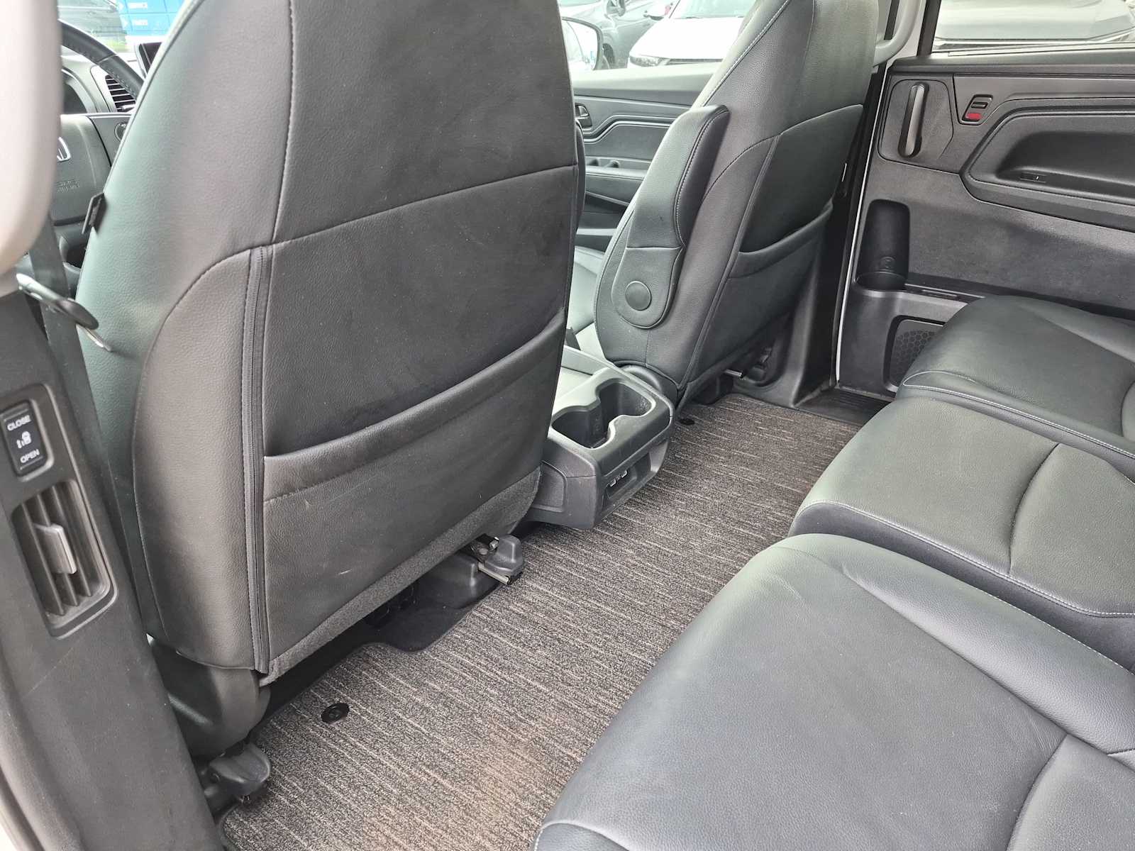 2024 Honda Odyssey EX-L - Photo 18