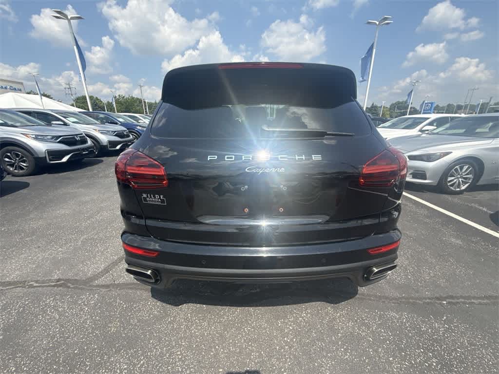 Thumbnail: 2015 Porsche Cayenne - 12