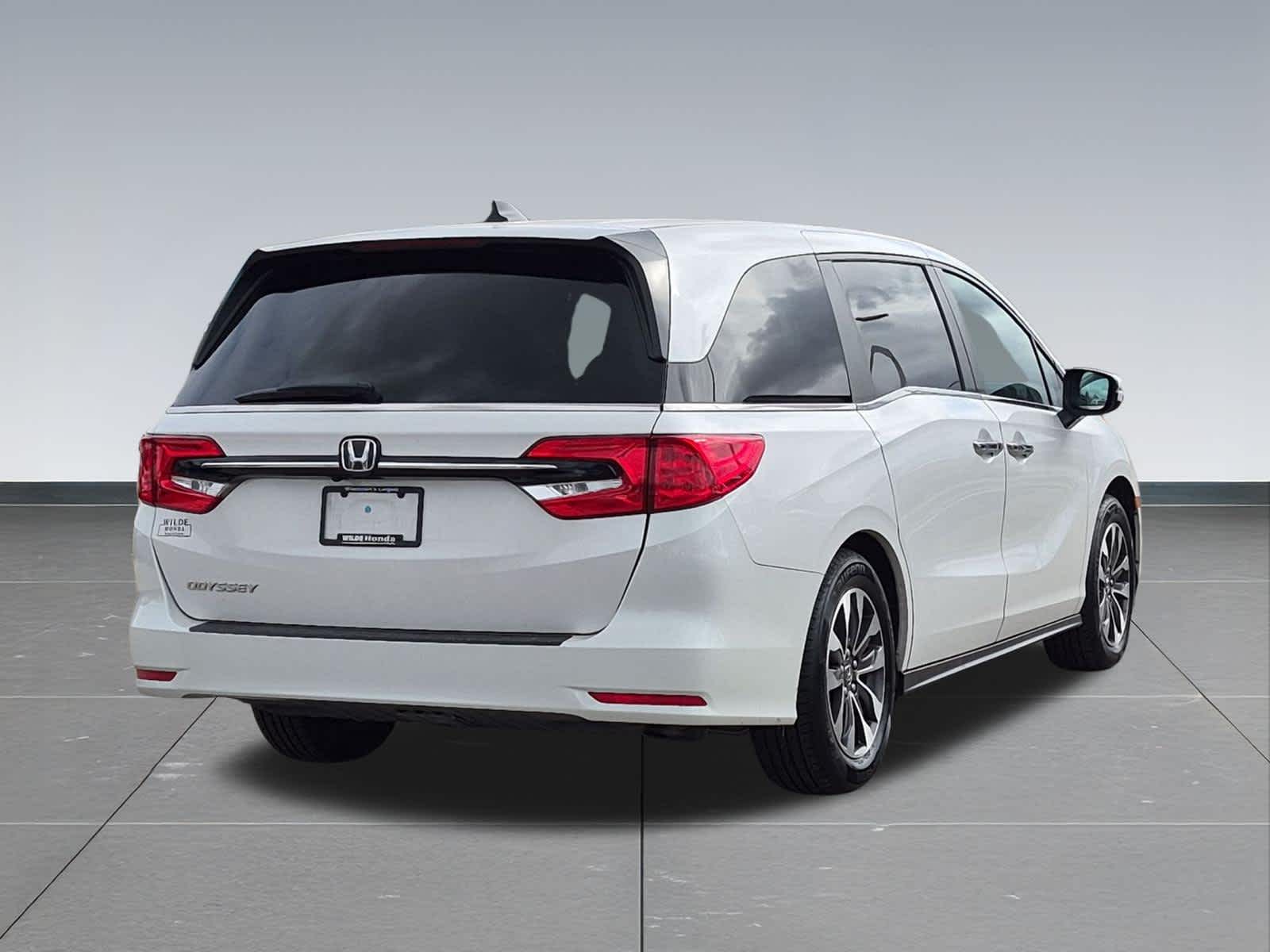 2024 Honda Odyssey EX-L - Photo 6