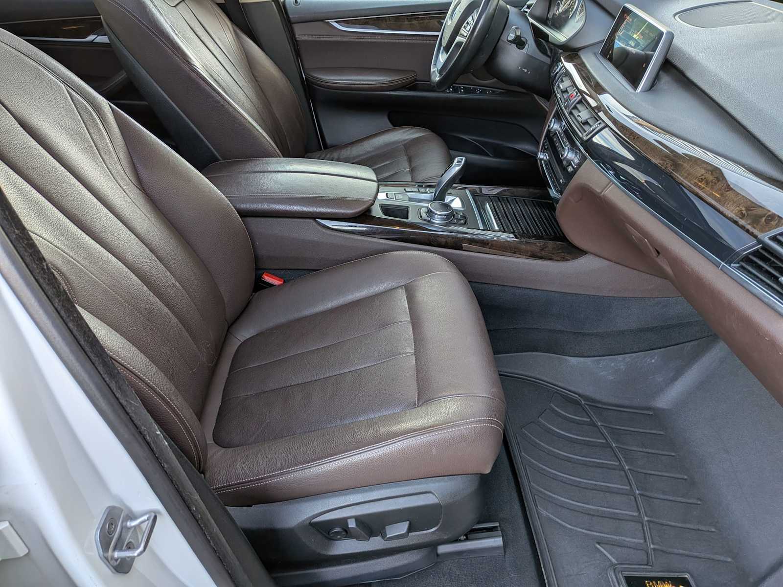 Thumbnail: 2016 BMW X5 - 22