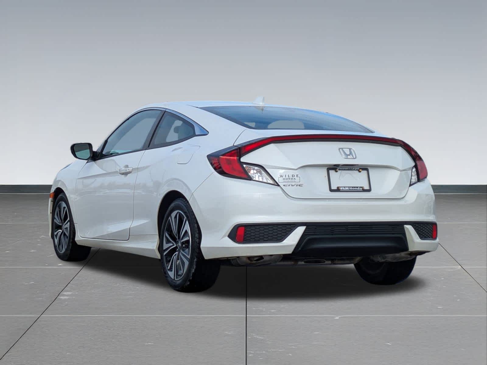 Thumbnail: 2018 Honda Civic - 4