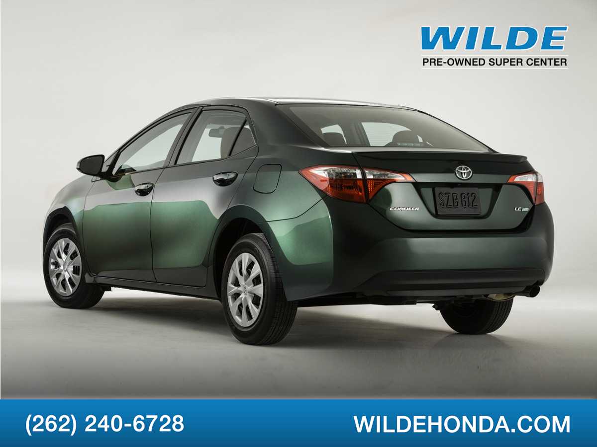 2015 Toyota Corolla LE FWD photo