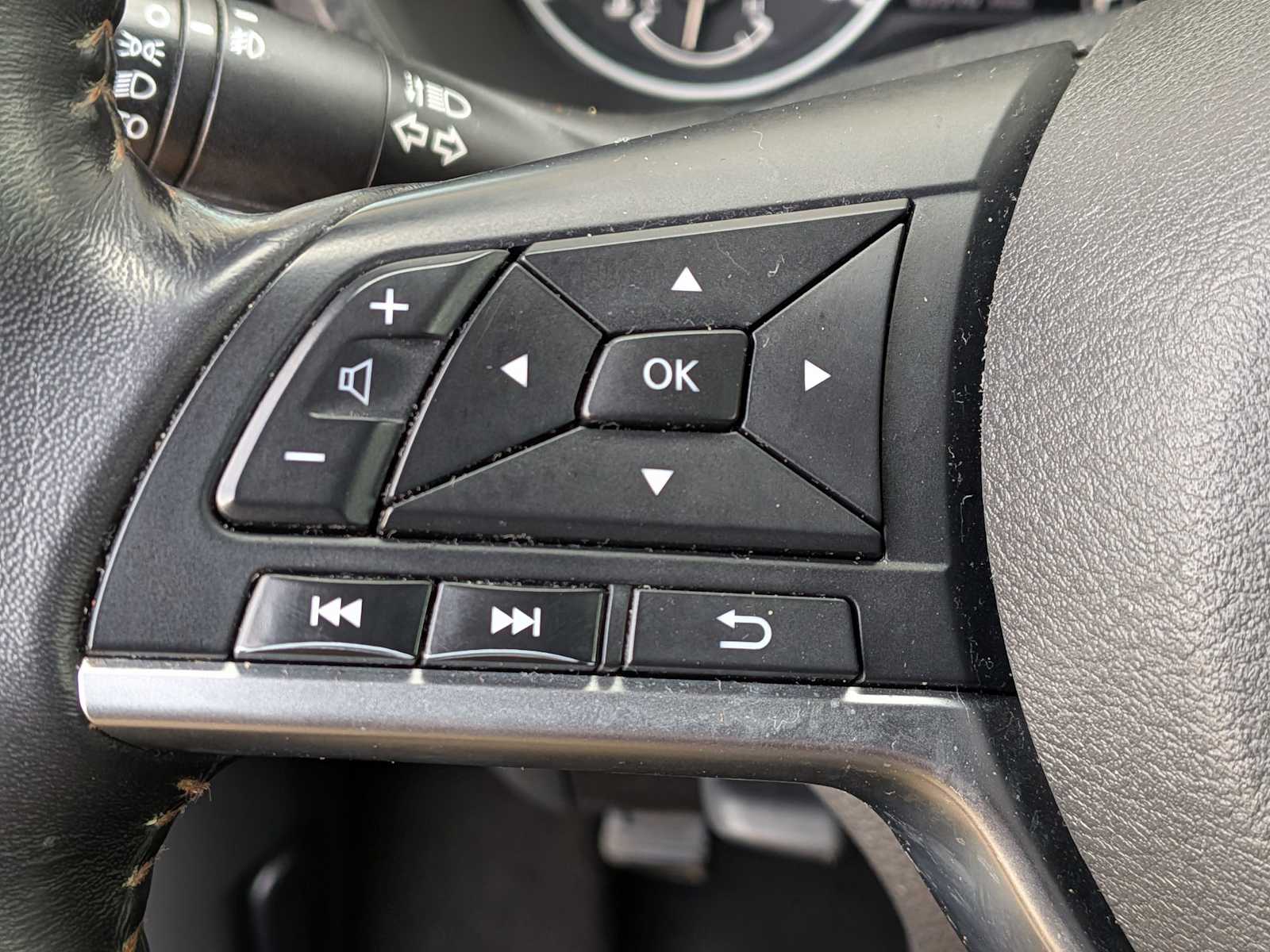 Thumbnail: 2020 Nissan Sentra - 20