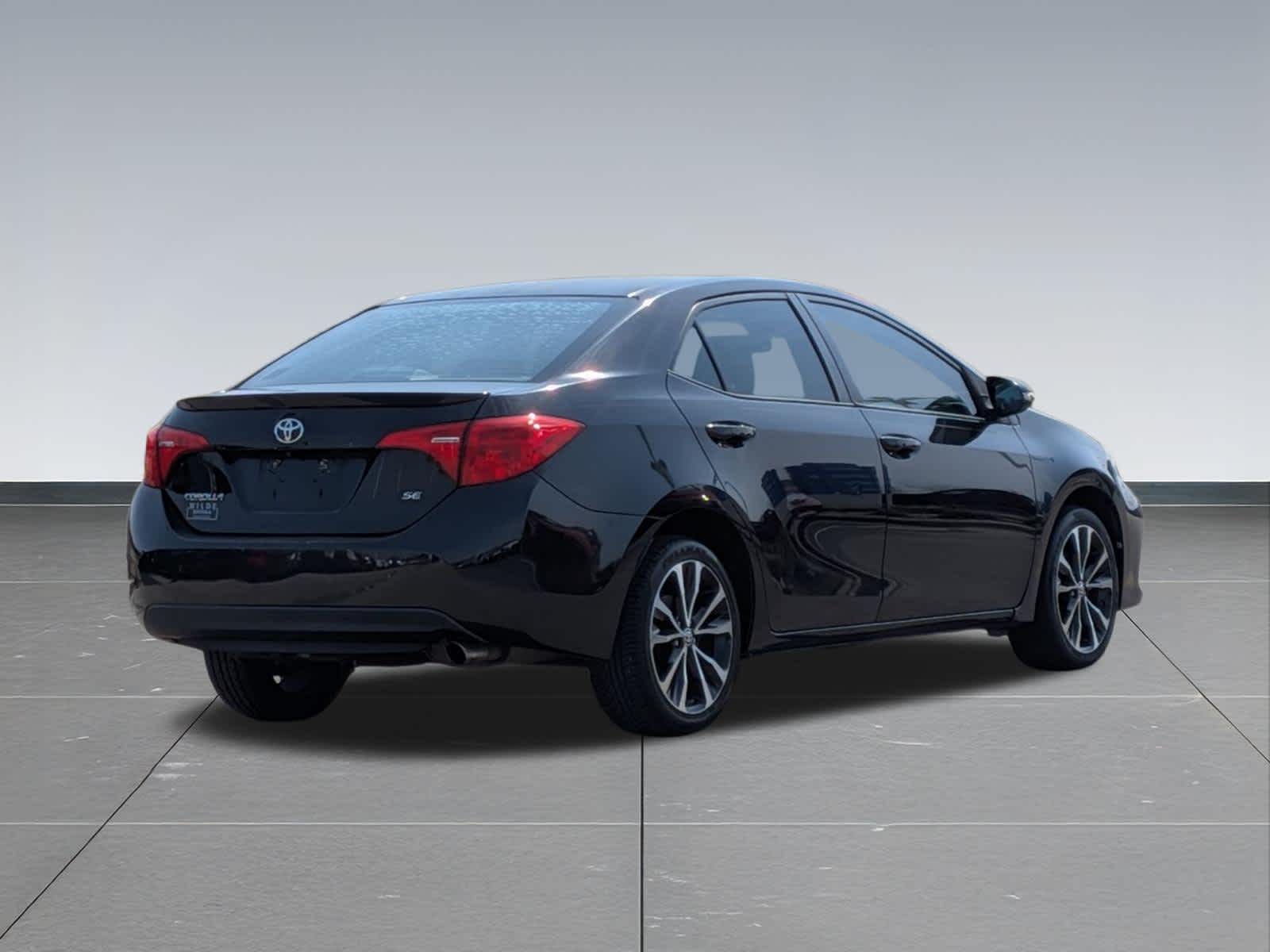 Thumbnail: 2017 Toyota Corolla - 5