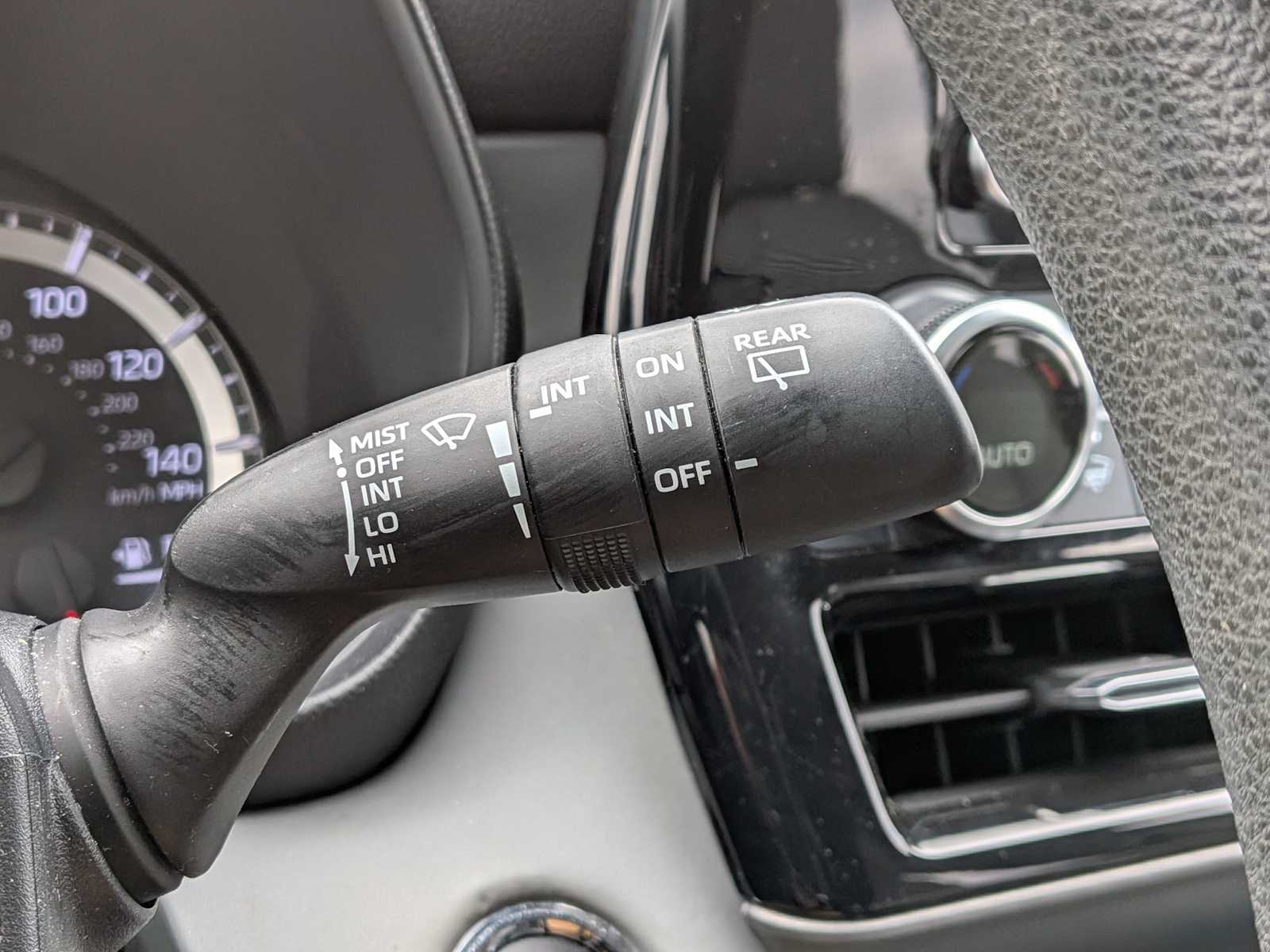 Thumbnail: 2022 Toyota Highlander - 24