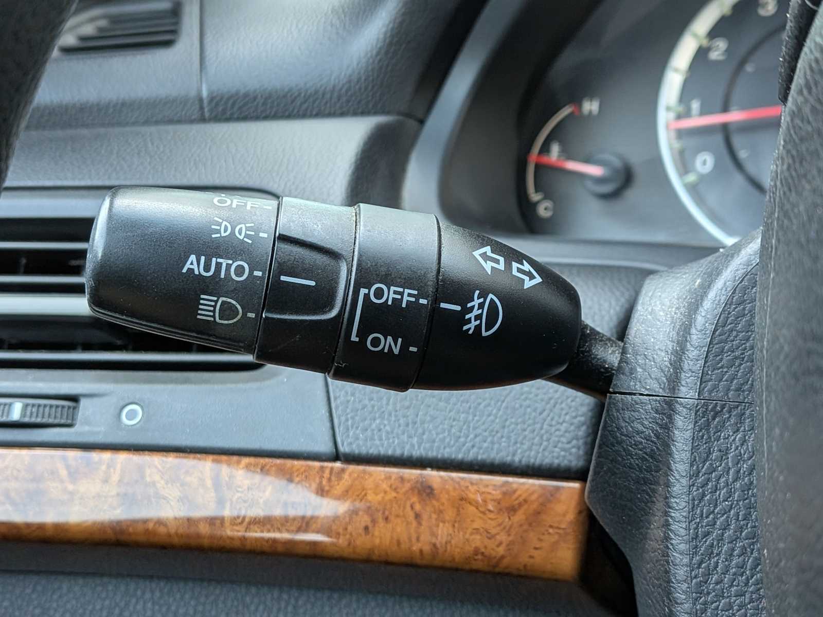 Thumbnail: 2011 Honda Accord - 27