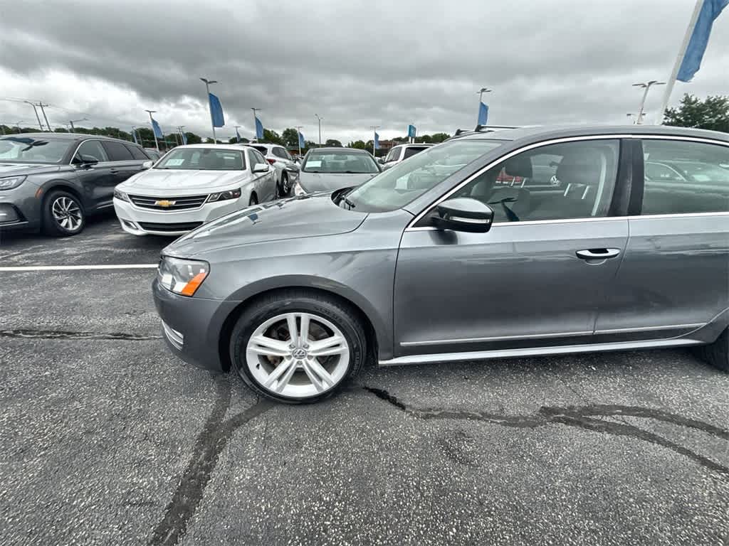 Thumbnail: 2013 Volkswagen Passat - 3