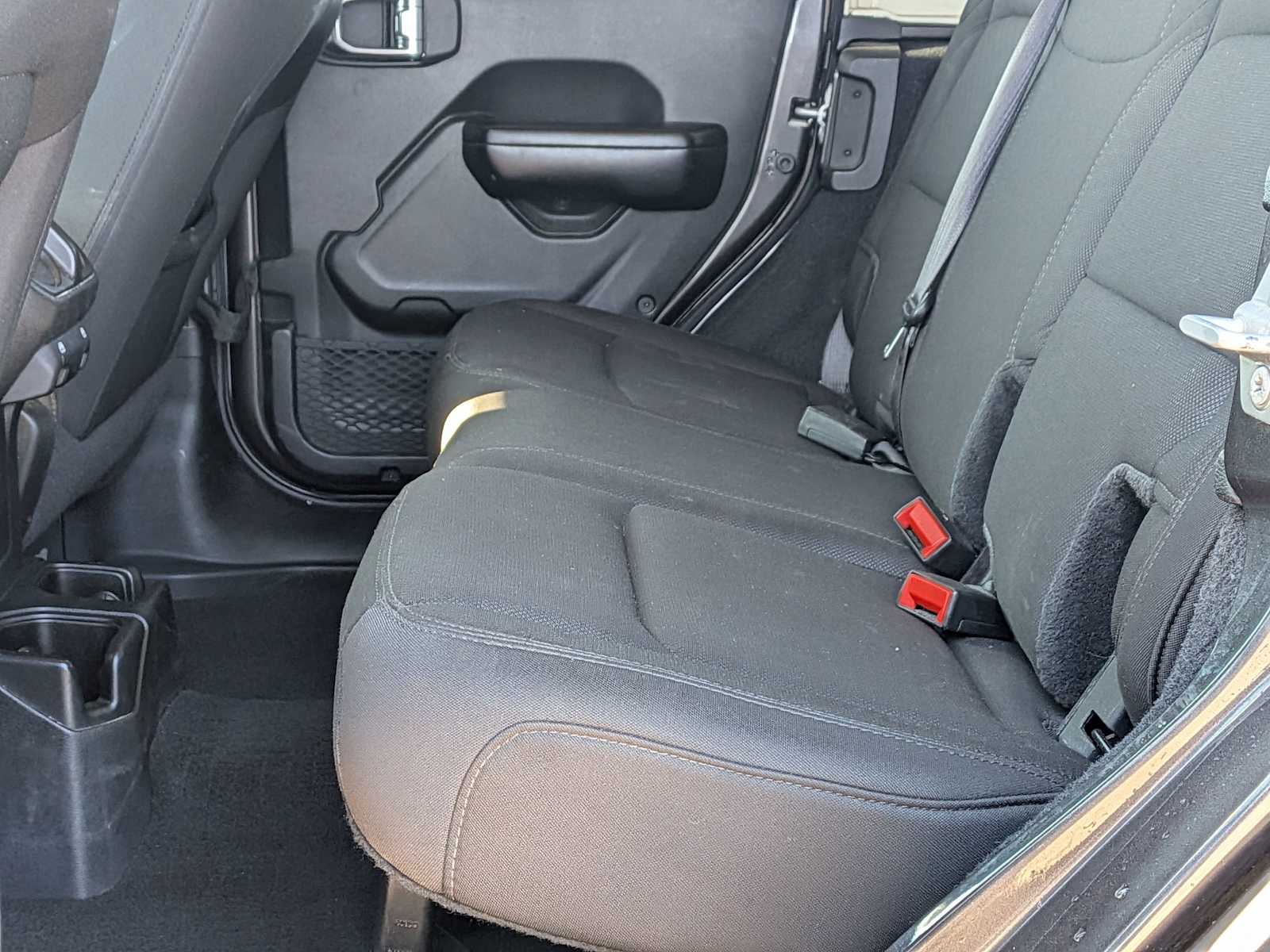 Thumbnail: 2019 Jeep Wrangler - 16