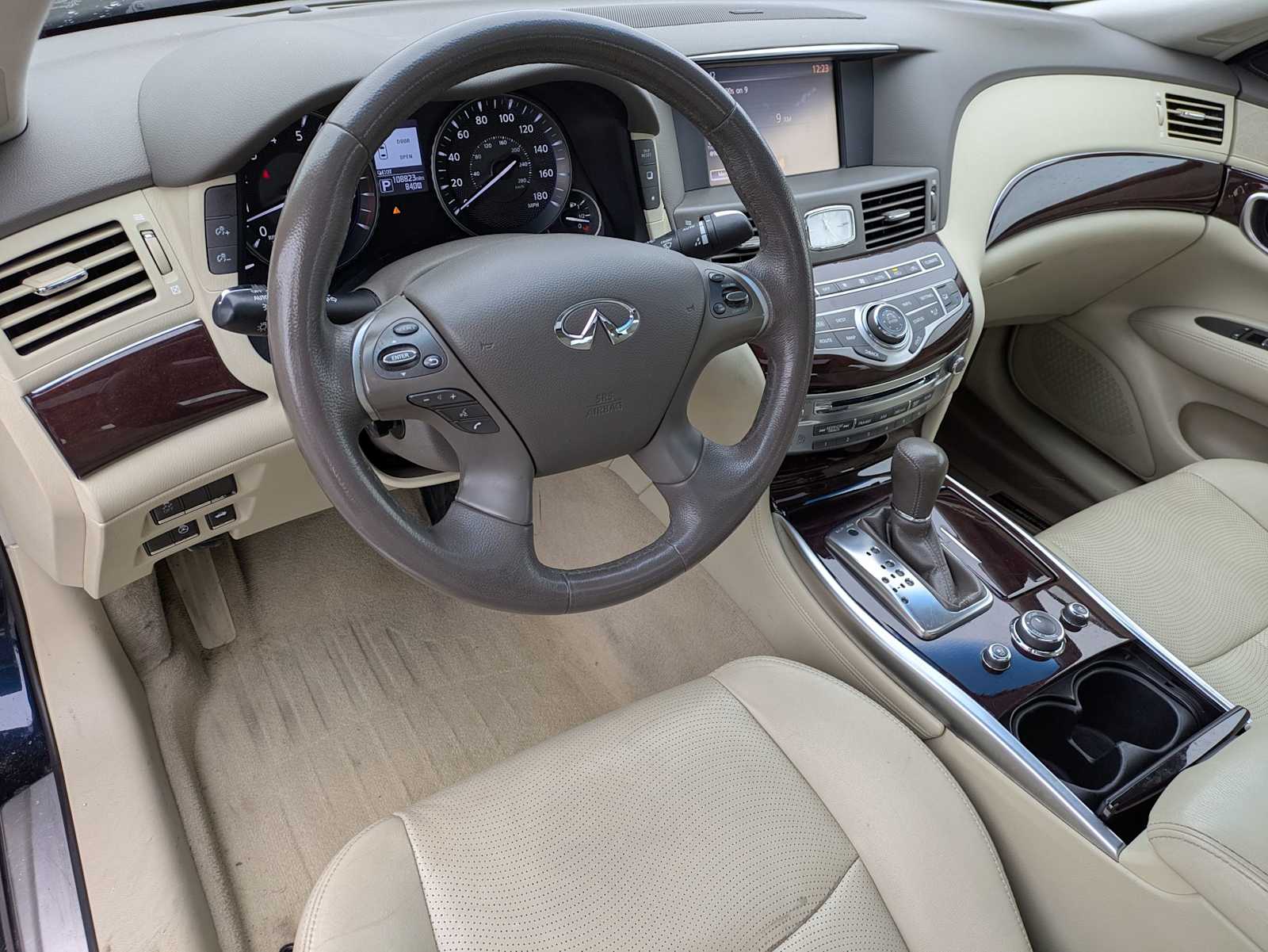 Thumbnail: 2016 INFINITI Q70 - 2