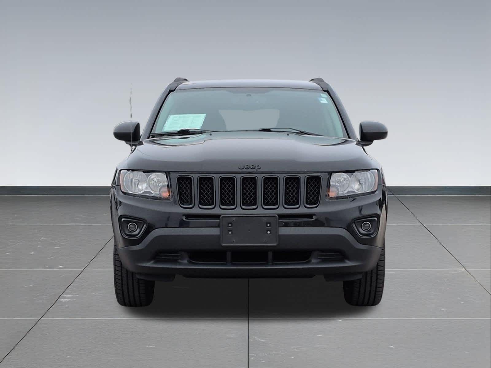 Thumbnail: 2015 Jeep Compass - 9