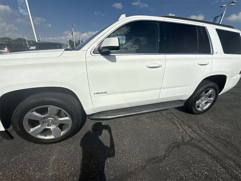 Thumbnail: 2018 Chevrolet Tahoe - 3