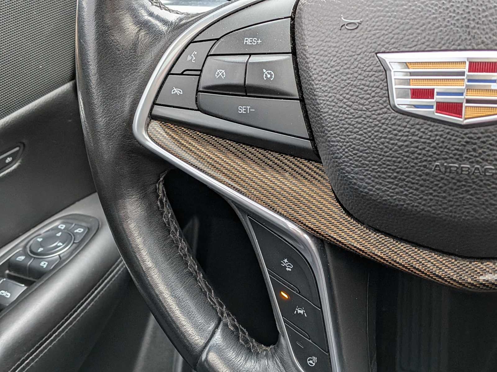 Thumbnail: 2017 Cadillac XT5 - 24