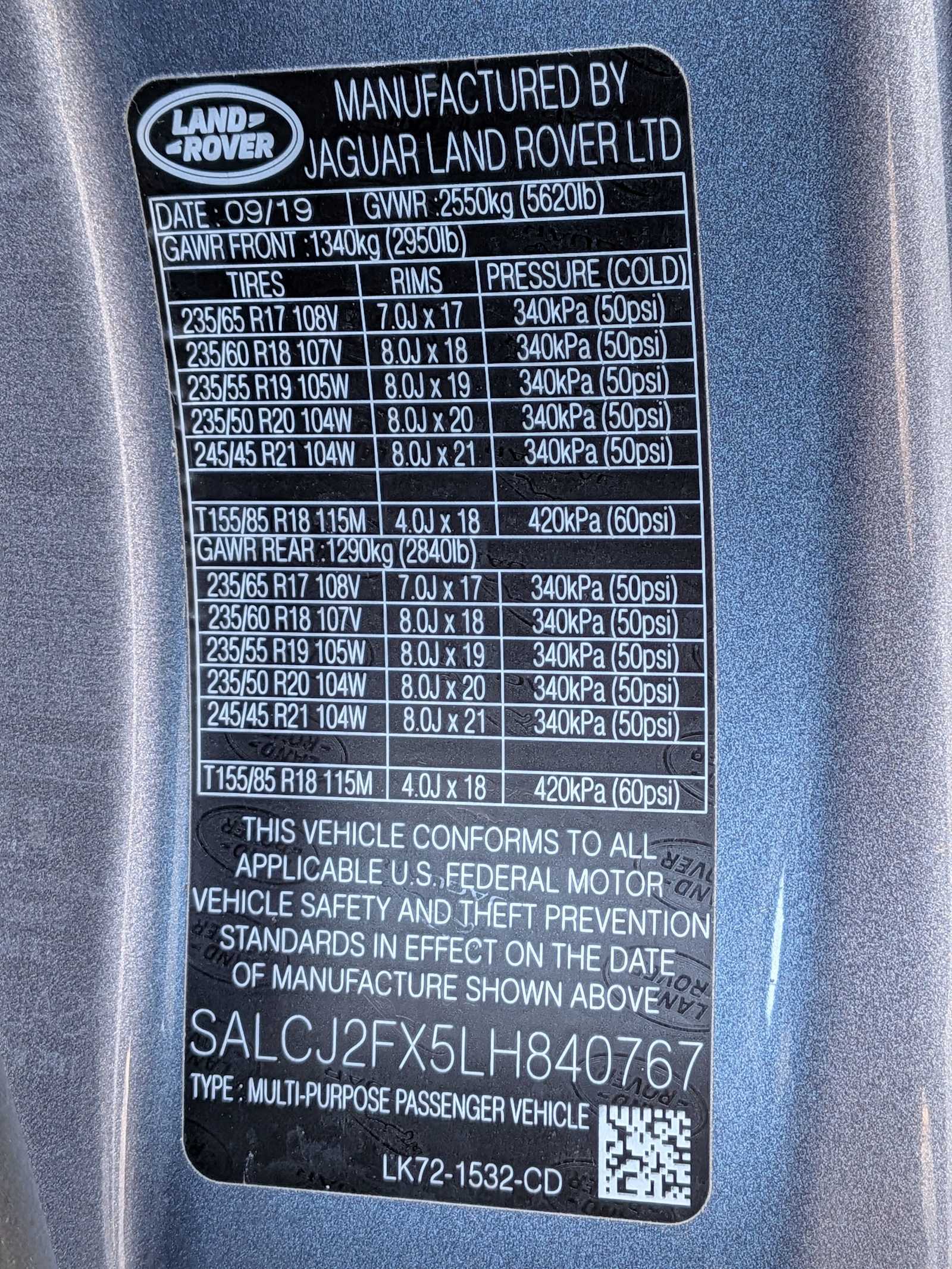 Thumbnail: 2020 Land Rover Discovery Sport - 35