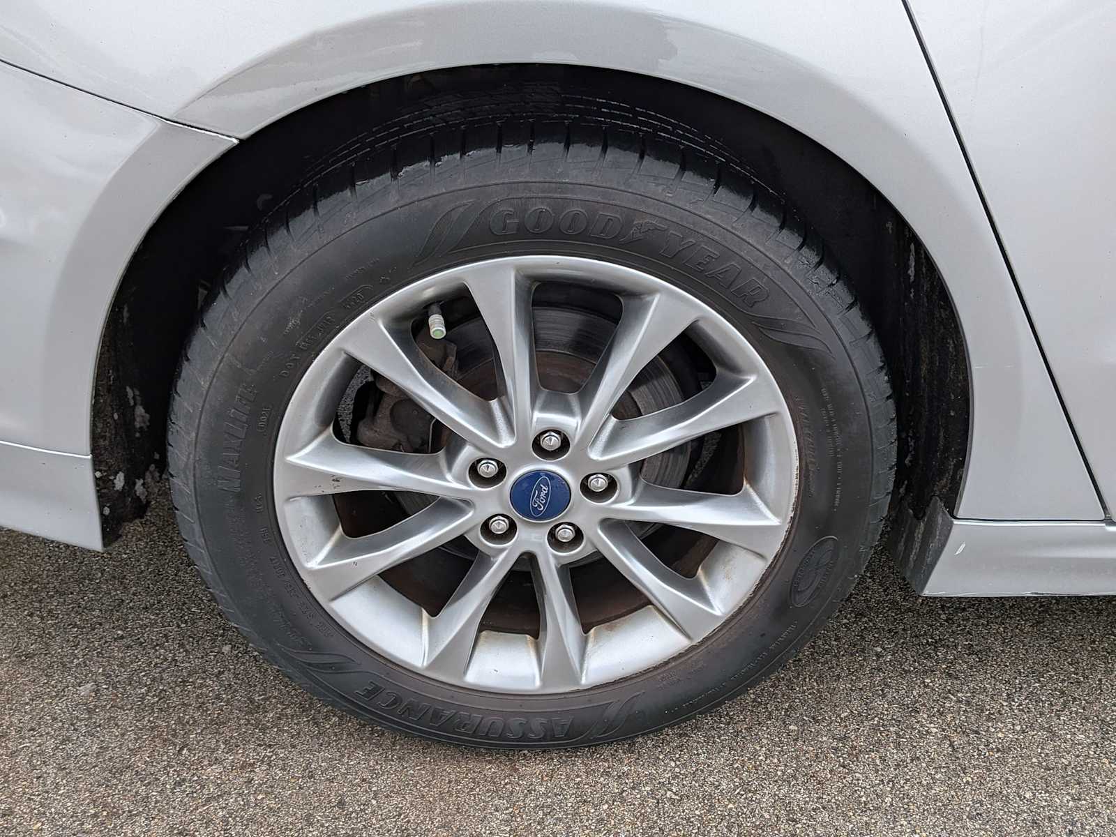 Thumbnail: 2017 Ford Fusion - 14
