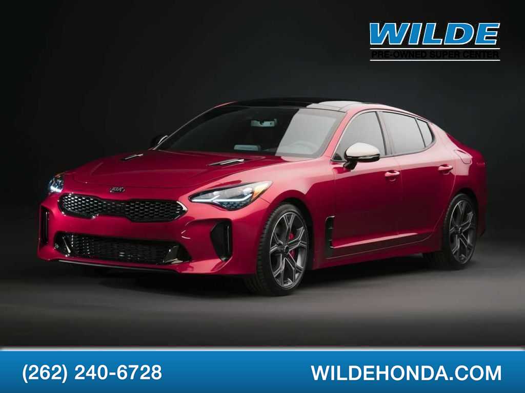 2018 Kia Stinger Premium -
                  Waukesha, WI