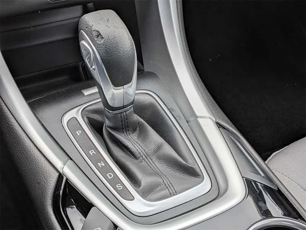 Thumbnail: 2015 Ford Fusion - 28