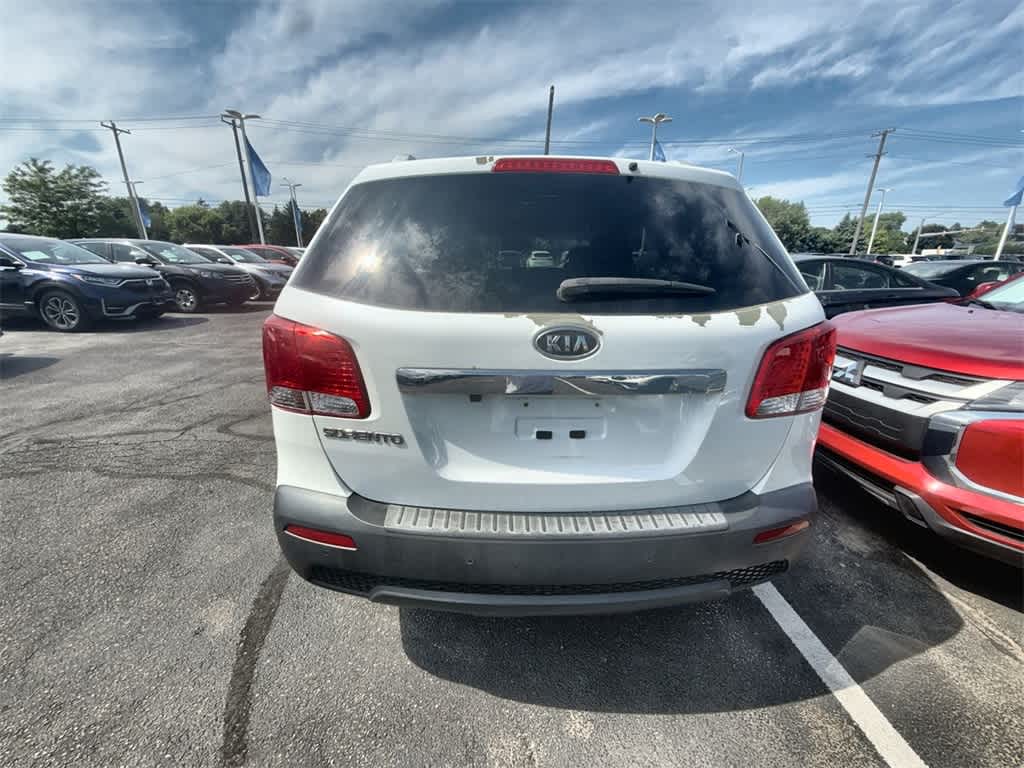 Thumbnail: 2012 Kia Sorento - 5