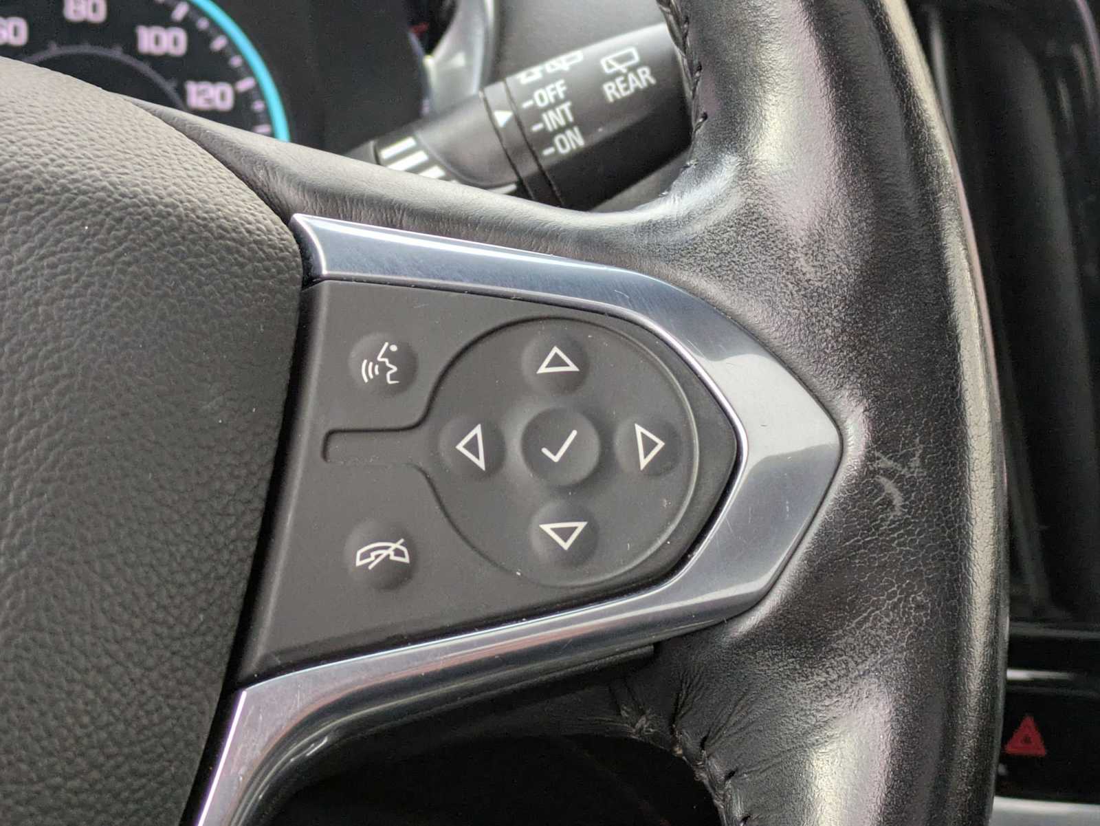 Thumbnail: 2022 Chevrolet Traverse - 24