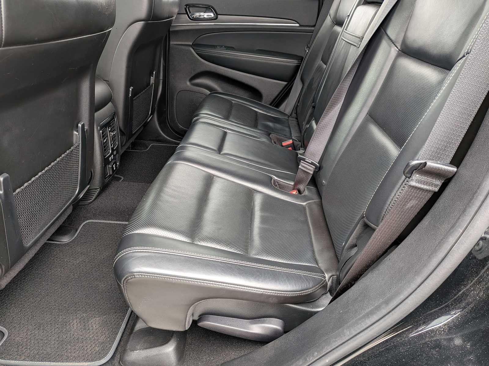 Thumbnail: 2021 Jeep Grand Cherokee - 19