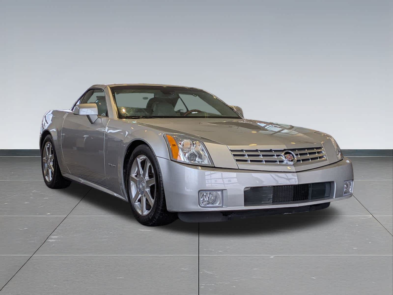 Thumbnail: 2005 Cadillac XLR - 8