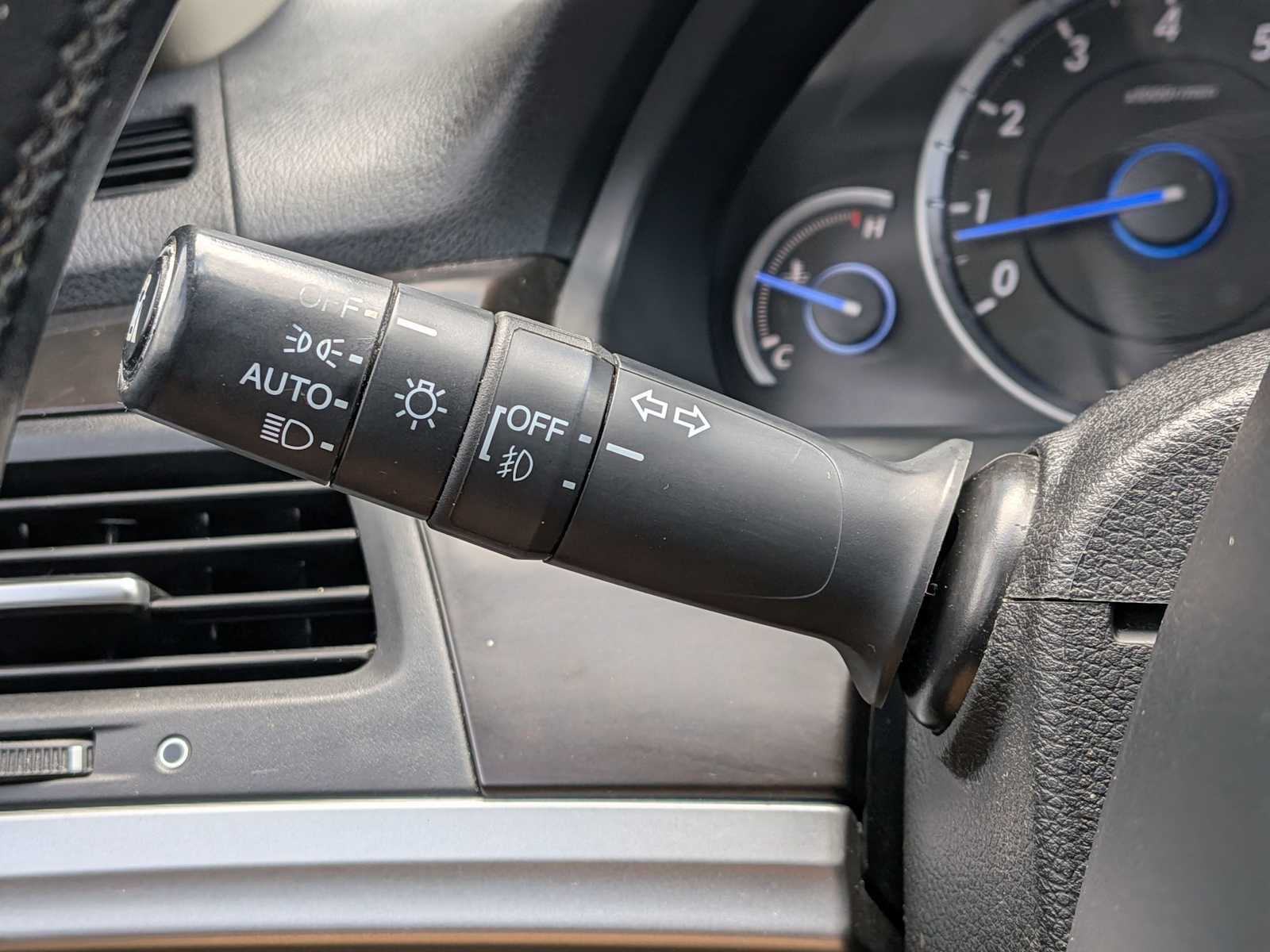 Thumbnail: 2013 Honda Crosstour - 27