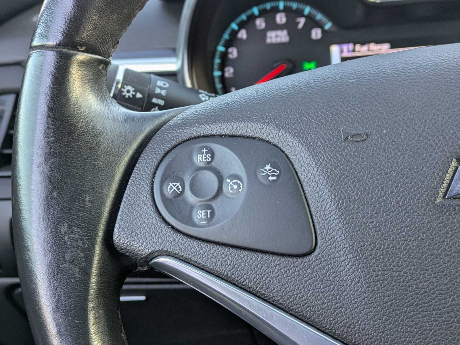 Thumbnail: 2015 Chevrolet Impala - 22