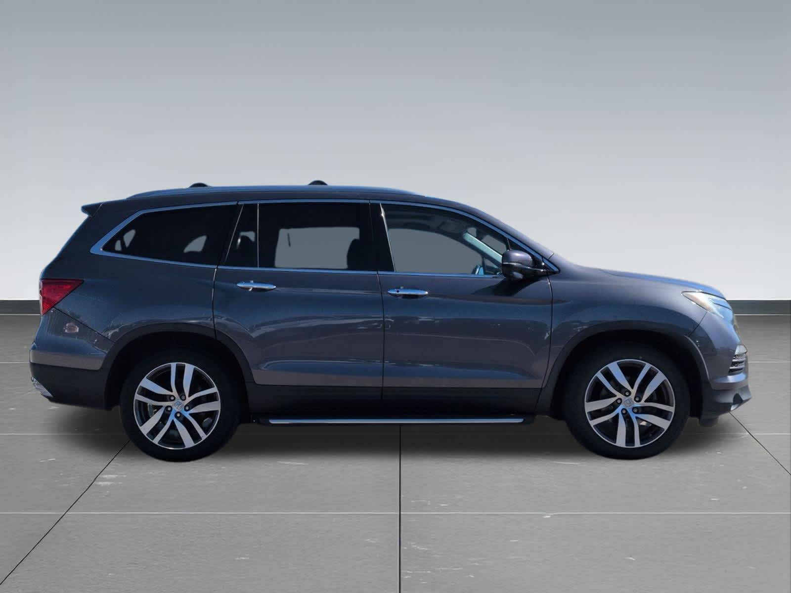 Thumbnail: 2016 Honda Pilot - 7