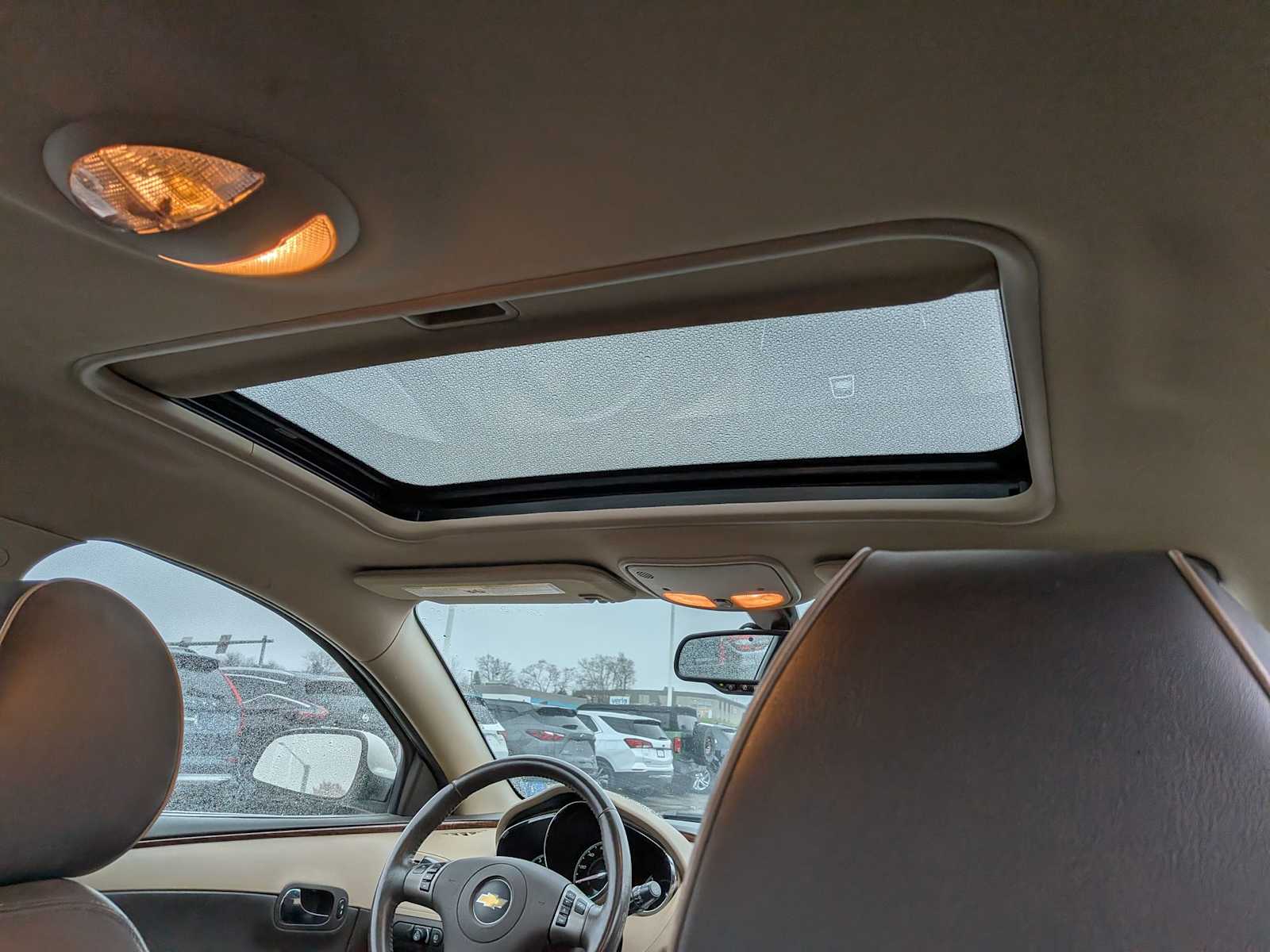 Thumbnail: 2012 Chevrolet Malibu - 21