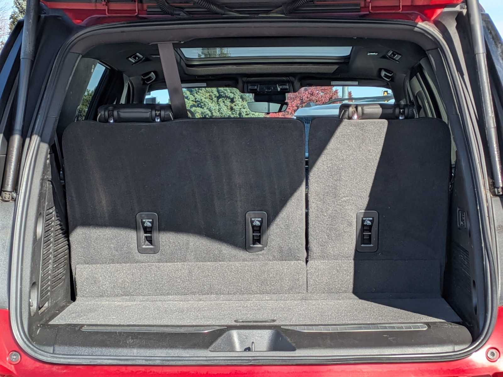 Thumbnail: 2023 Chevrolet Tahoe - 33