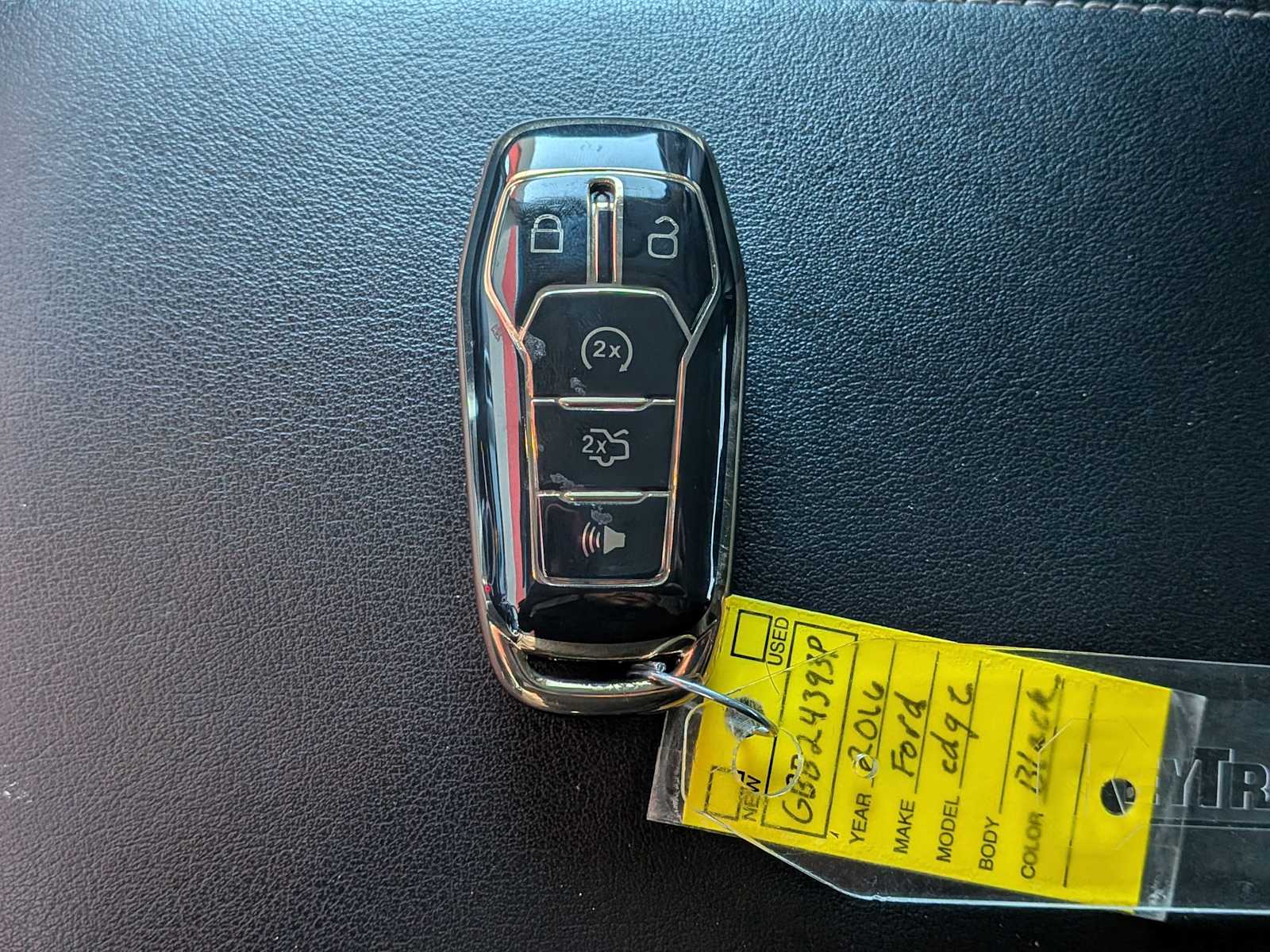 Thumbnail: 2016 Ford Edge - 34