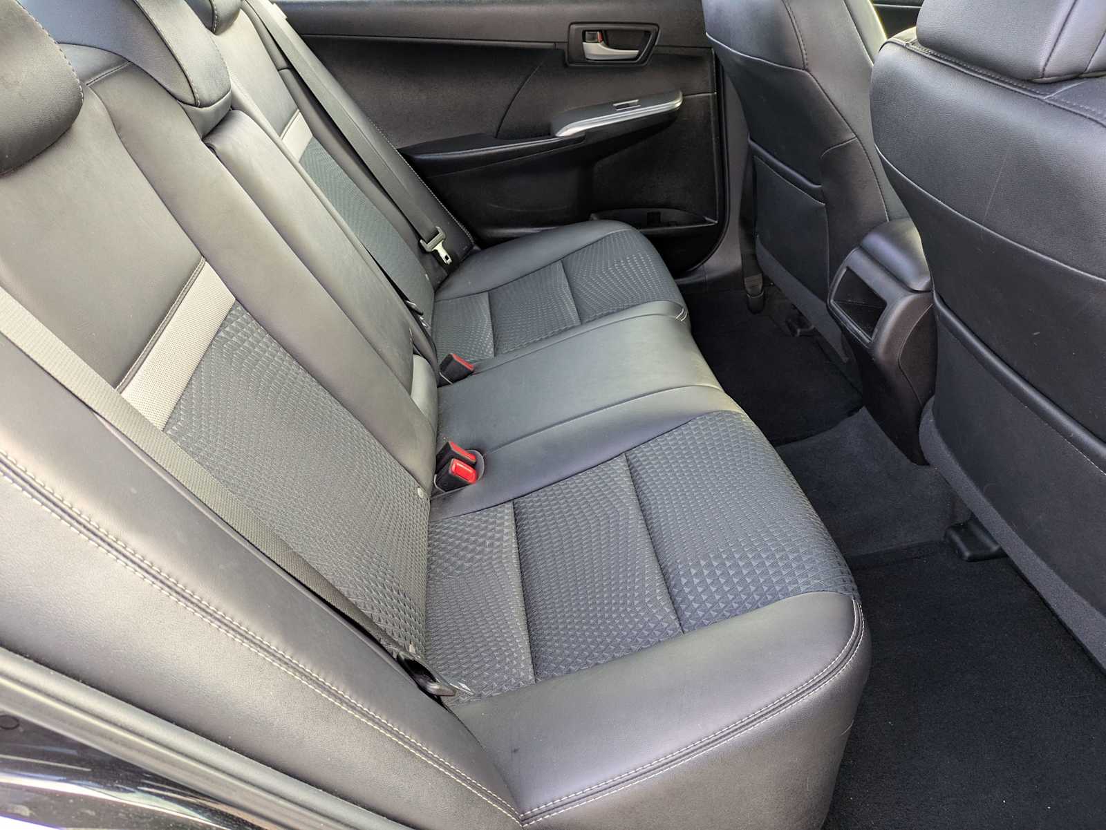 Thumbnail: 2014 Toyota Camry - 20