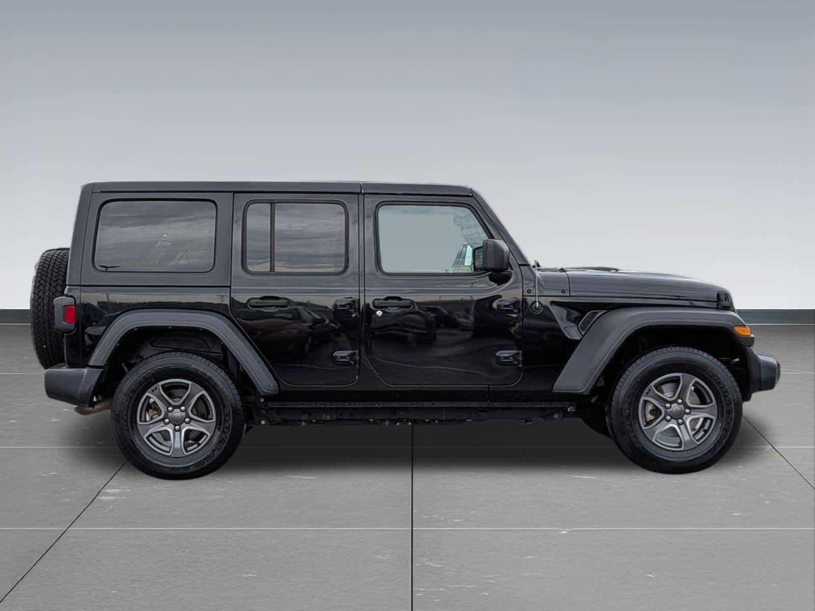 Thumbnail: 2018 Jeep Wrangler - 7