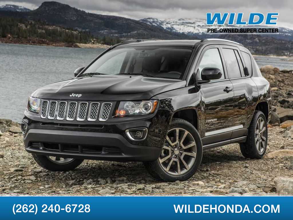 2017 Jeep Compass Latitude -
                  Waukesha, WI