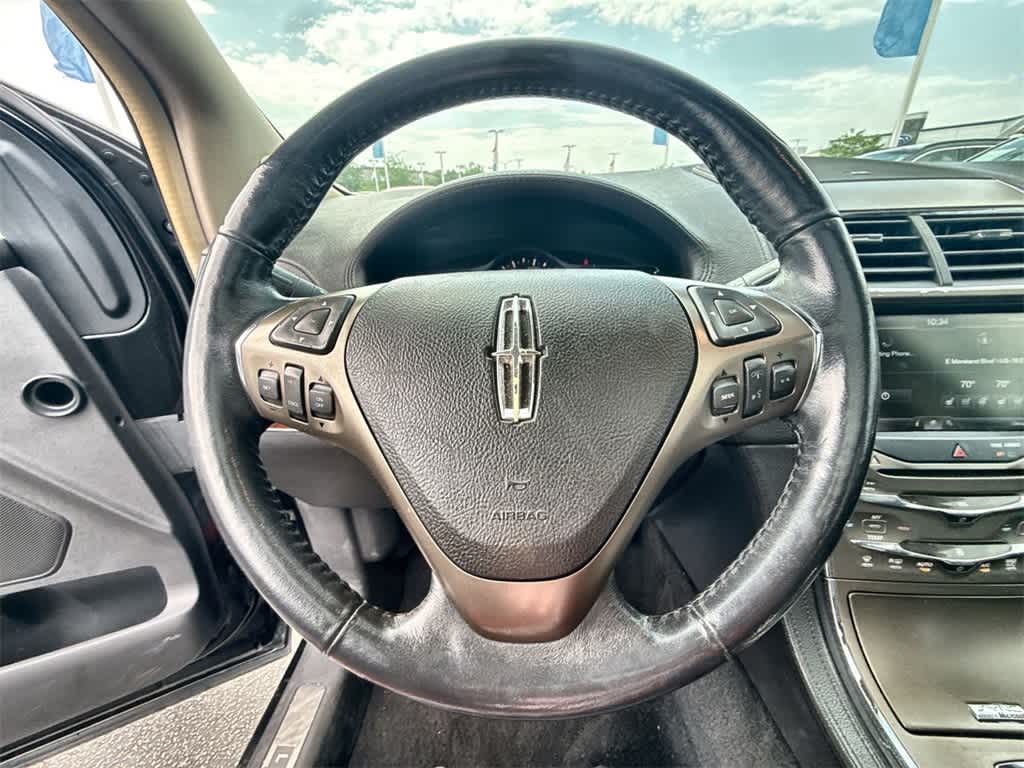 Thumbnail: 2013 Lincoln MKX - 22