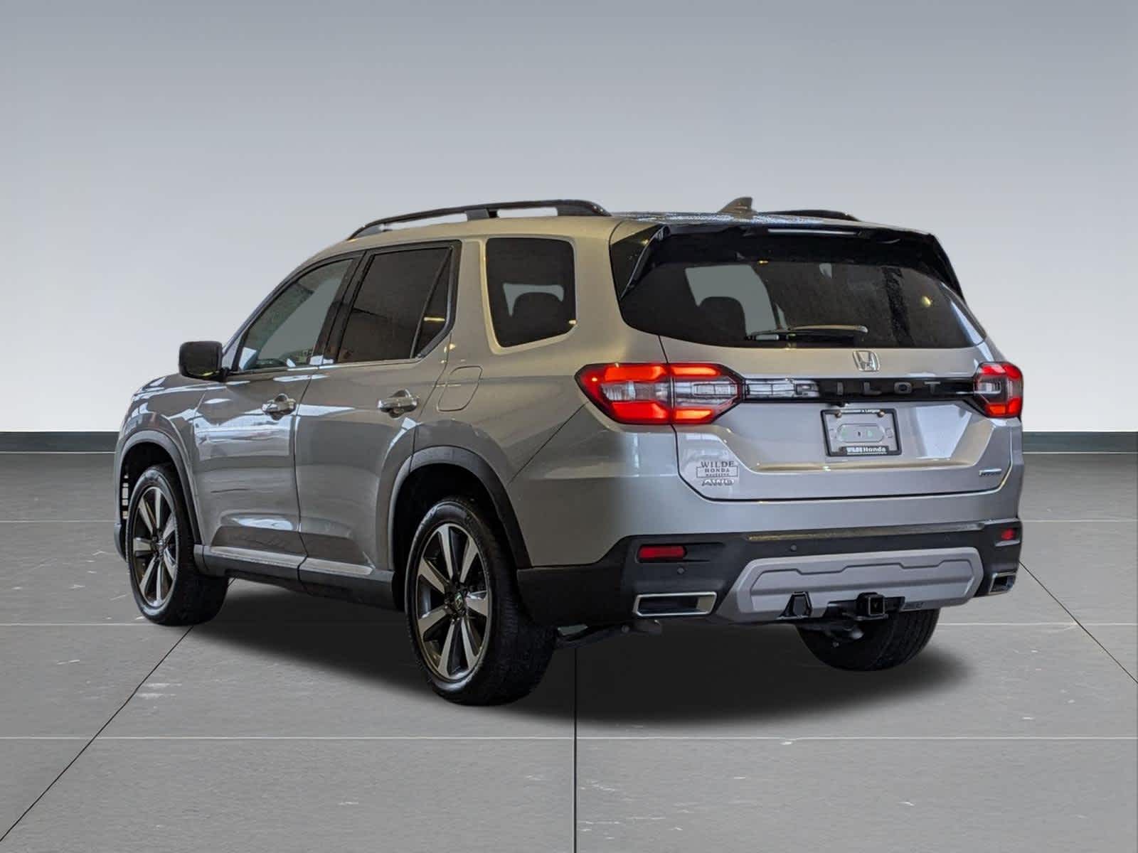 Thumbnail: 2024 Honda Pilot - 4