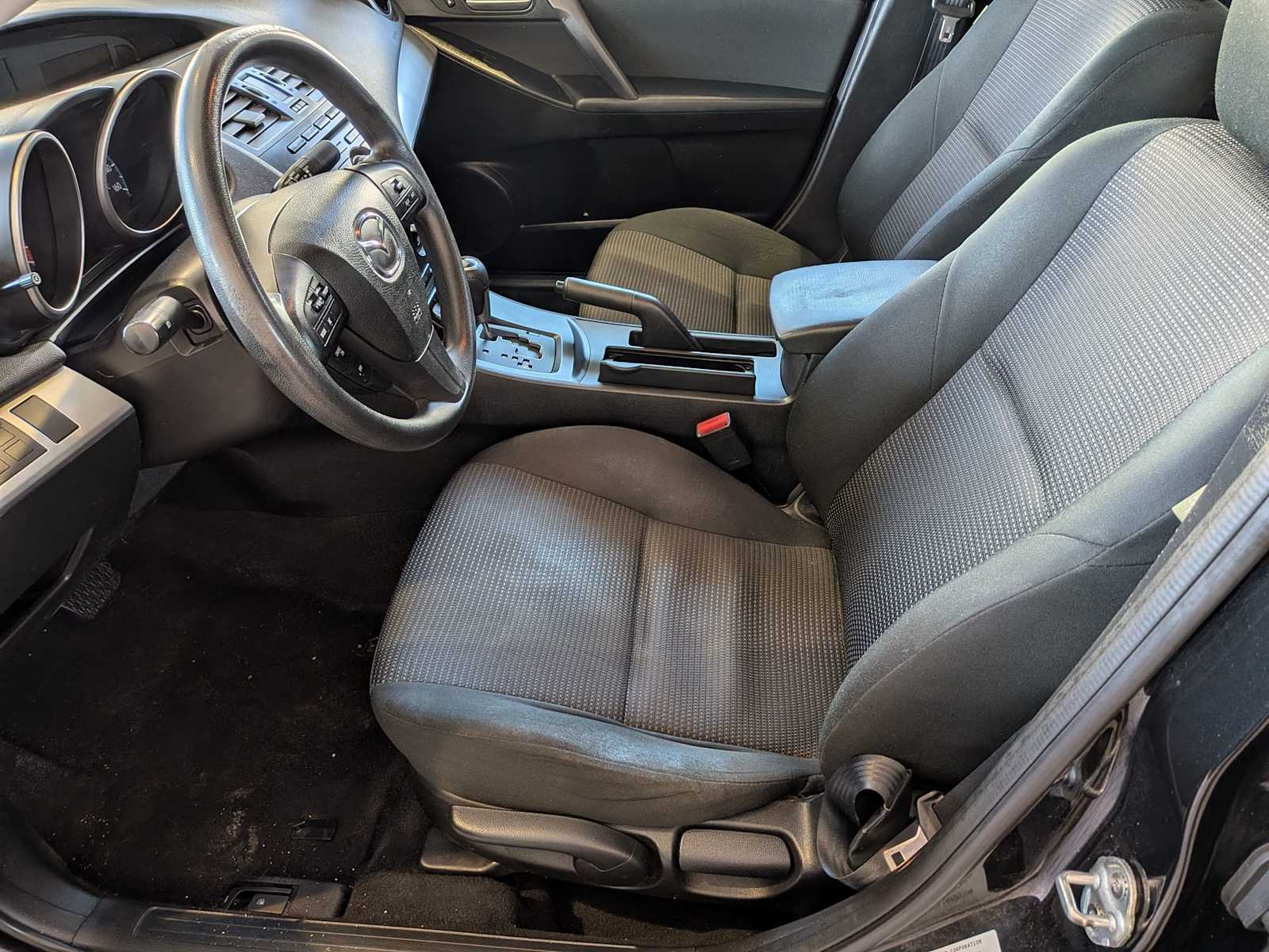 Thumbnail: 2013 Mazda Mazda3 - 15