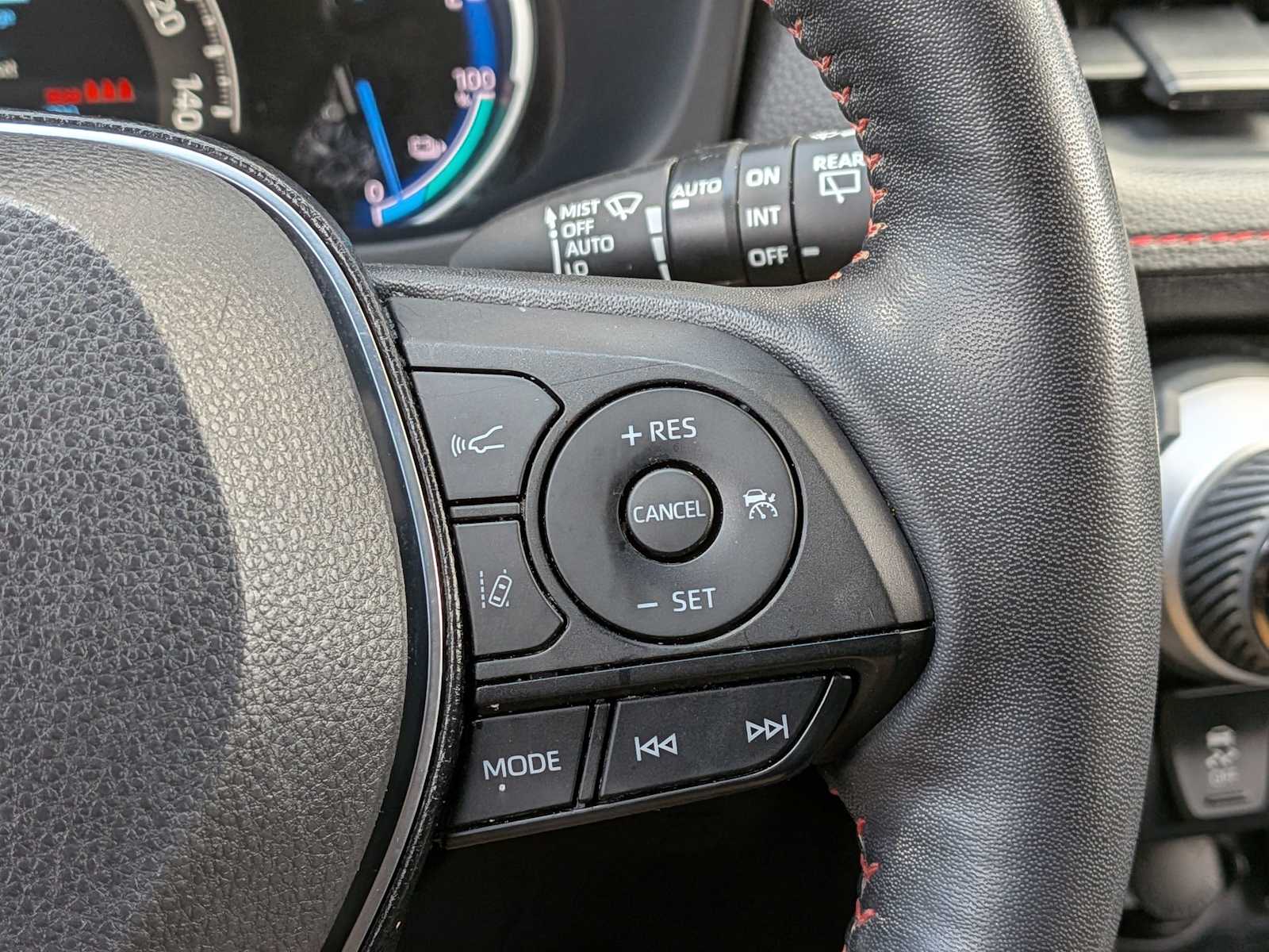 Thumbnail: 2022 Toyota RAV4 - 22