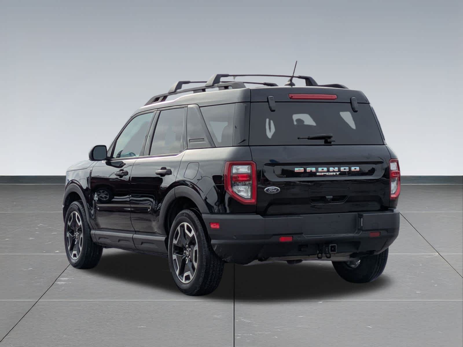 Thumbnail: 2022 Ford Bronco Sport - 4