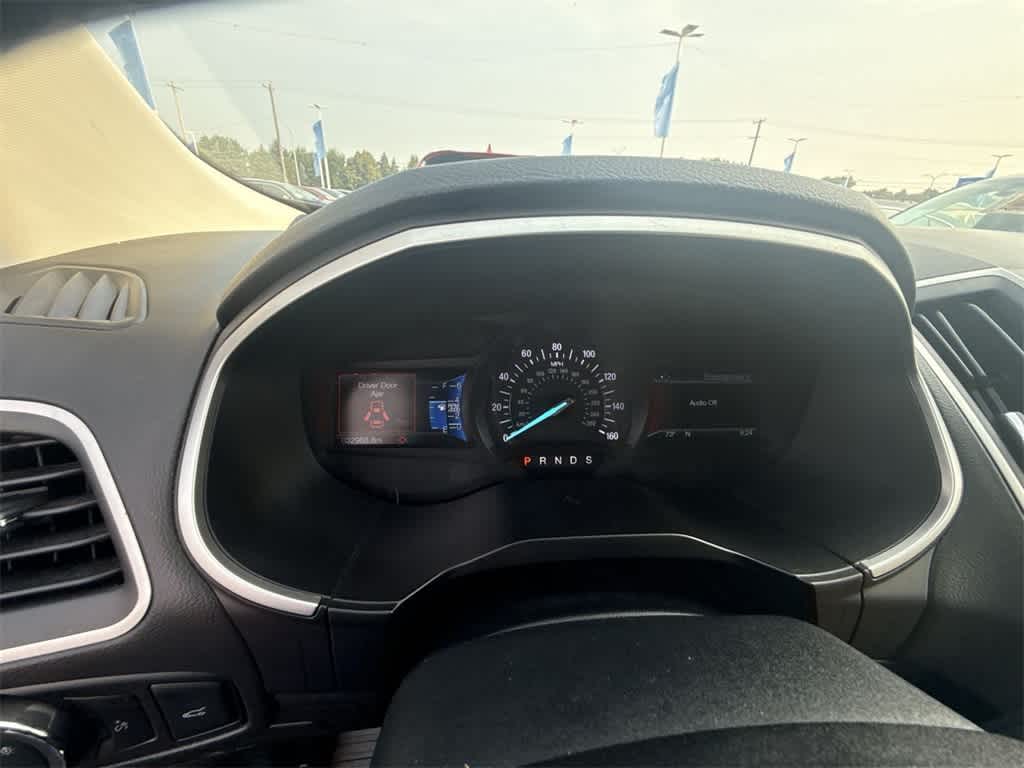 Thumbnail: 2018 Ford Edge - 33