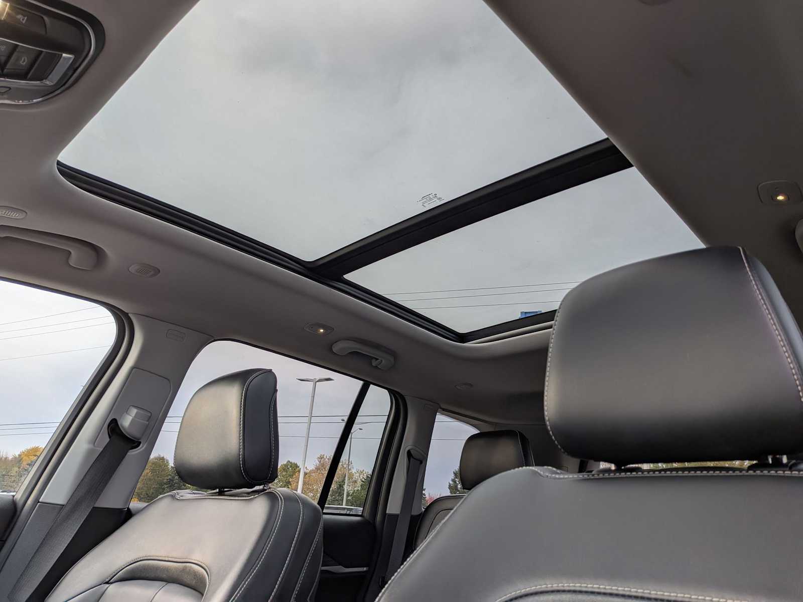 Thumbnail: 2024 Jeep Grand Cherokee - 12