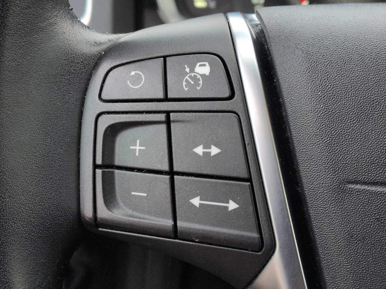 Thumbnail: 2017 Volvo S60 - 23