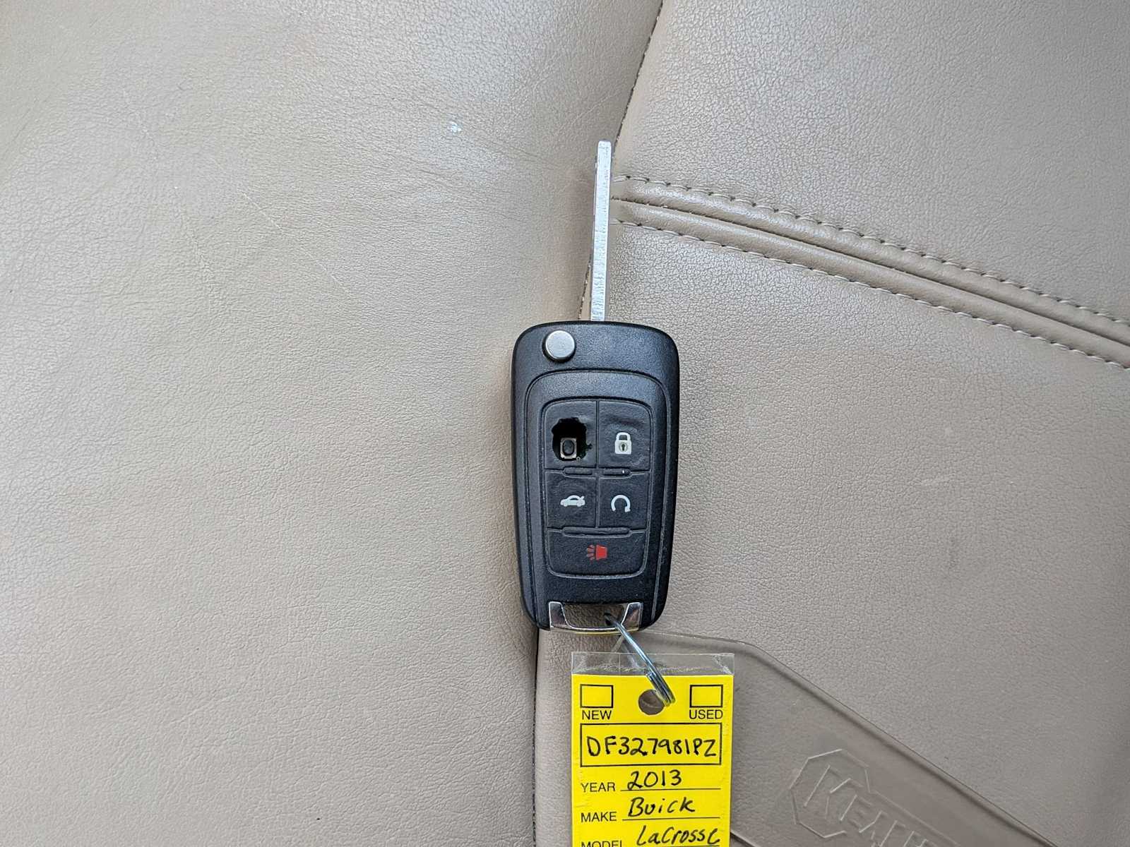 Thumbnail: 2013 Buick LaCrosse - 33